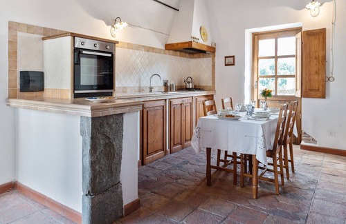 Argigliano Apartment | Holiday Home in Casola with Pool and Terrace