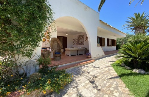 Caucana-finaiti-casuzze-finaiti Nord House | Holiday house Santa Croce Camerina for 1 - 12 persons with 5 bedrooms - Holiday home