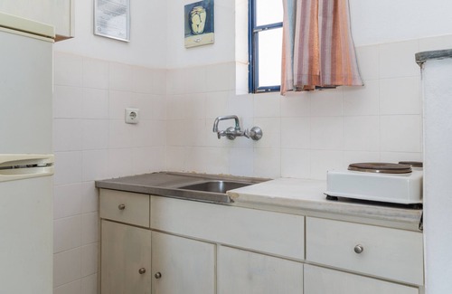 Kipri House | Holiday Home '1b Kypri Seaview Perasma Studio' with Sea View, Wi-Fi and Air Conditioning