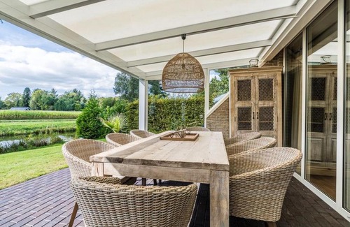 Vlagtwedde House | Holiday Home 6 pers- Veenhuis Comfort Plus by Interhome