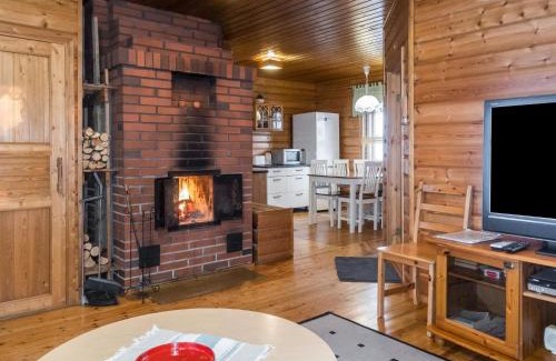 Taivalkoski House | Holiday Home Aarnitupa by Interhome