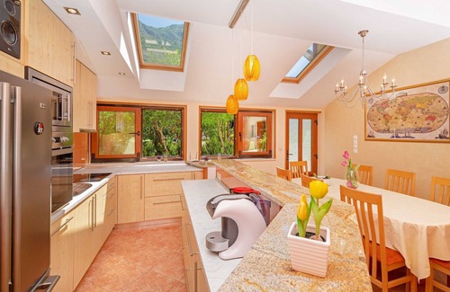 Mlini House | Holiday Home Ana's Paradise - Three Bedroom Holiday Home with Hot Tub and Terrace