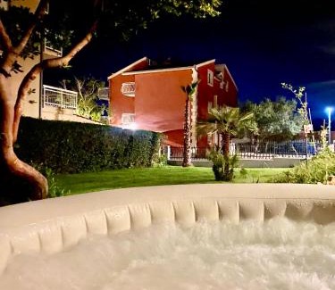 Kastel Stafilic House | Holiday Home Angela