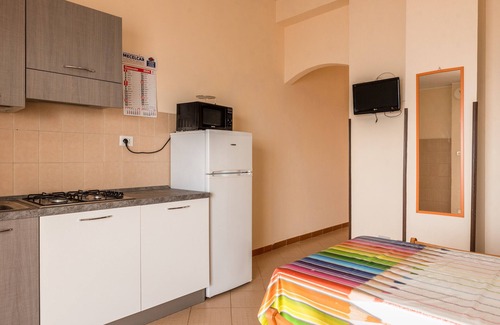 Seccagrande House | Holiday Home 'Appartamento A - Le Terrazze' with Sea View, Wi-Fi and Air Conditioning