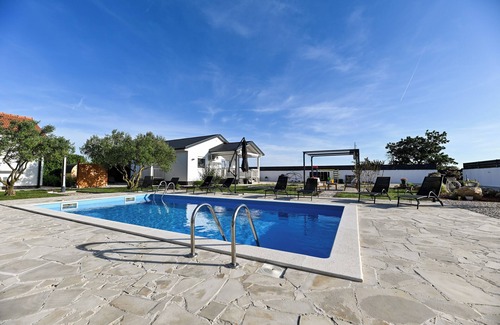 Galovac House | Holiday home Aprilis with pool,outdoor sauna and jacuzzi