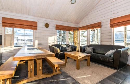 Kehys-Kainuu House | Holiday Home Aurinko-saaga 4 paritalo by Interhome
