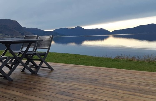 Fiksdal House | Holiday home by the sea