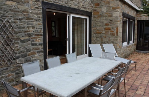 Comblain-au-Pont House | Holiday Home in Ardennes with Garden & BBQ