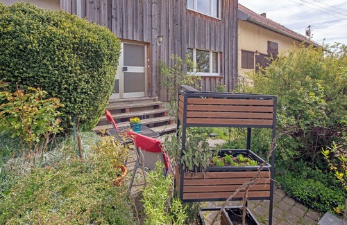 Heldenfingen House | Holiday Home "Bikerhäusle" with Private Garden & Wi-Fi