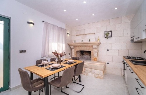 Praznica House | Holiday Home Bračuta- Two Bedroom Holiday Home with Pool