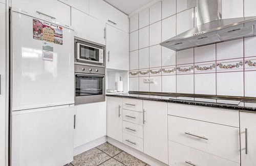 La Vall de Laguar House | Holiday Home 'Ca Lluis' with Private Terrace, Wi-Fi and Air Conditioning