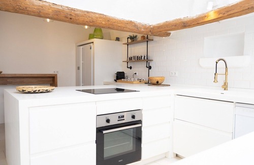 Santa Gertrudis House | Holiday Home 'Can Tunio , Santa Gertrudis' with Mountain View, Wi-Fi and Air Conditioning