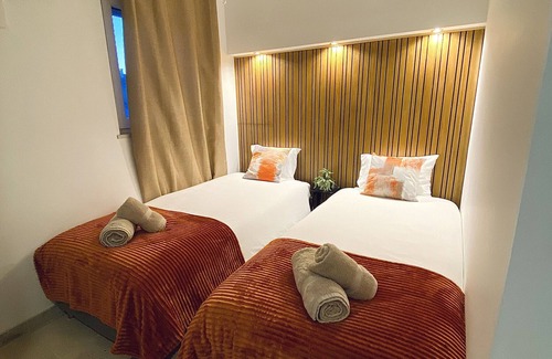 Cartaxo House | Holiday Home 'Cartaxo Riverside' with Private Terrace, Wi-Fi and Air Conditioning