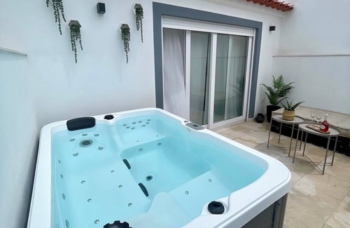 Cartaxo House | Holiday Home 'Cartaxo Riverside' with Private Terrace, Wi-Fi and Air Conditioning