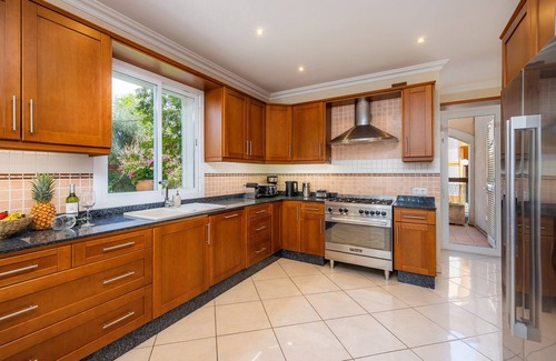 Sa Coma House | Holiday Home 'Casa Alegria' with Private Pool, Wi-Fi and Air Conditioning