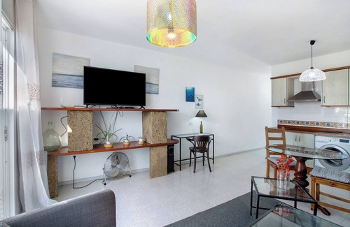 El Paso House | Holiday Home 'Casa Crater 3' with Mountain View, Wi-Fi and Air Conditioning