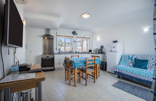 Salema House | Holiday Home "Casa Da Paz" with Sea View, Private Terraces & Wi-Fi