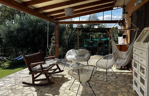 Tolentino House | Holiday Home "Casa degli Ulivi" with Private Pool & Wi-Fi