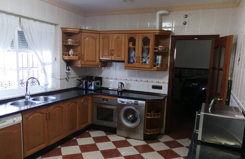Arriate House | Holiday Home Casa José Romero with Mountain View, Pool & Wi-Fi