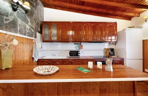 Hermigua House | Holiday Home 'Casa Rural Ondina B' with Sea View, Private Terrace and Wi-Fi