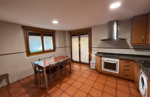 Ventosilla de San Juan House | Holiday Home 'Casa Rural La Carrasquilla' with Private Terrace, Private Garden and Wi-Fi
