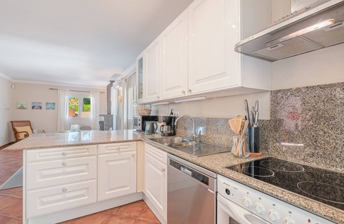 Son Moja House | Holiday Home 'Casa Son Moja' with Private Terrace, Wi-Fi and Air Conditioning