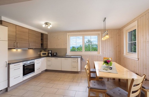Wasserfall House | Holiday Home 'Wasserfall' with Private Terrace, Private Garden and Wi-Fi