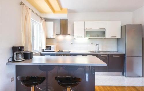 Duge Njive House | Holiday Home Duge Njive With Outdoor Swimming Pool 312