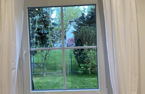 Lichtenrade House | Holiday Home 'Ferien Am Berliner Mauerweg' with Private Terrace and Wi-Fi