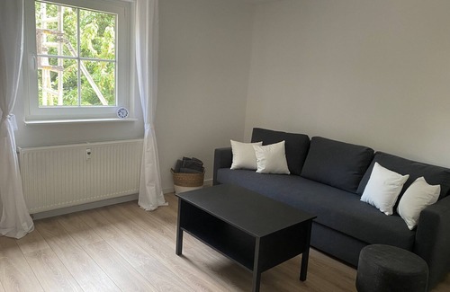 Lichtenrade House | Holiday Home 'Ferien Am Berliner Mauerweg' with Private Terrace and Wi-Fi