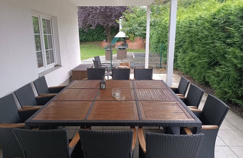 Ueckermuende House | Holiday Home 'Ferienhaus Urlaubstraum' with Private Terrace, Private Garden and Wi-Fi