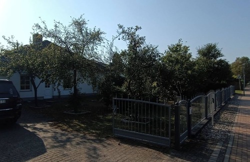 Ueckermuende House | Holiday Home 'Ferienhaus Urlaubstraum' with Private Terrace, Private Garden and Wi-Fi