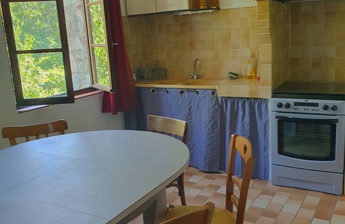 La Motte-Chalancon House | Holiday Home 'Fonfroide, Drome Provençale' with Mountain View and Private Garden