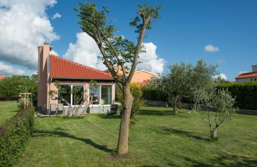 Zaton House | Holiday home Frankie Paradise