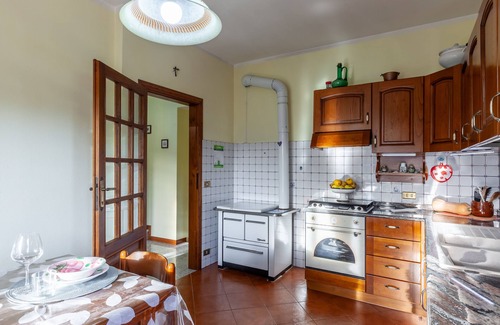 Stazzema House | Holiday Home "Gigina" with Private Terrace