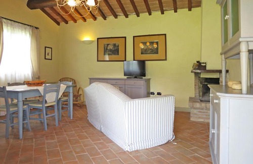 Pomarance House | Holiday Home Ginestra by Interhome