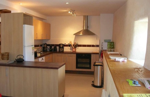 Begard House | Holiday Home 'Gite Du Moulin Du Poulloguer' with Private Terrace, Private Garden and Wi-Fi