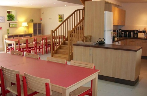 Begard House | Holiday Home 'Gite Du Moulin Du Poulloguer' with Private Terrace, Private Garden and Wi-Fi