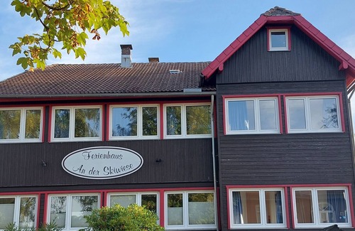 Braunlage House | Holiday home "Harzhub" with garden and sauna for up to 21 people.
