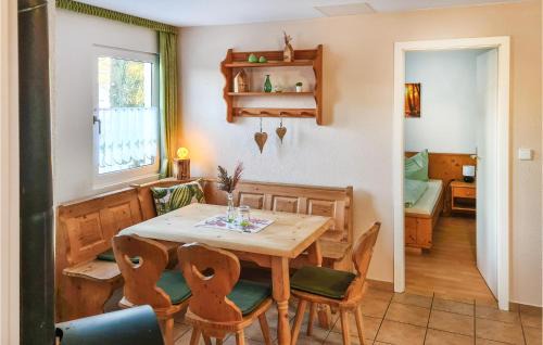 Sußebach House | Holiday Home Hauptstrasse B