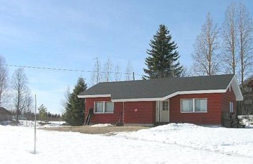 Taivalkoski House | Holiday Home Herkkola by Interhome