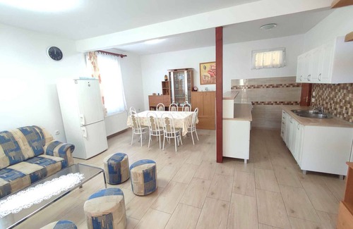 Balatonmariafurdo House | Holiday home with pool, air conditioning and wifi