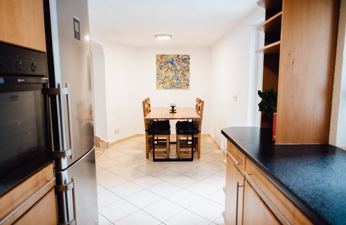 Heitersheim House | Holiday Home 'Idylische Ferienunterkunft' with Private Terrace, Private Garden and Wi-Fi