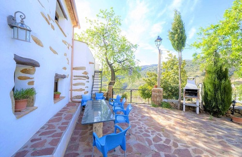 Laroya House | Holiday Home in Almeria near Mountains