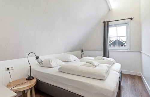 Municipality of Beemster House | Holiday Home in Beemster by Windmill, cleaning included