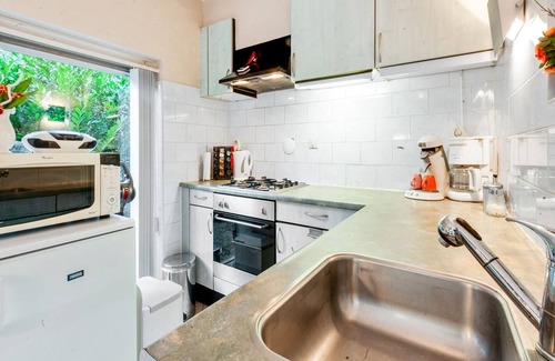Beerze House | Holiday Home in Beerze near Forest