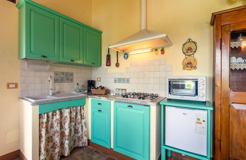 Cagli House | Holiday Home in Cagli with Pool Views