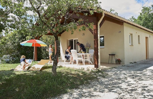 Mauroux House | Holiday Home in France with Private Terrace