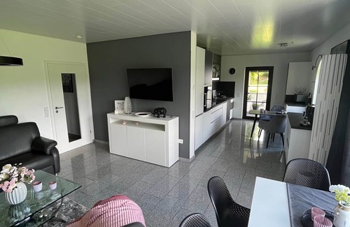 Gonnersdorf House | Holiday Home in Gönnersdorf near Badesee