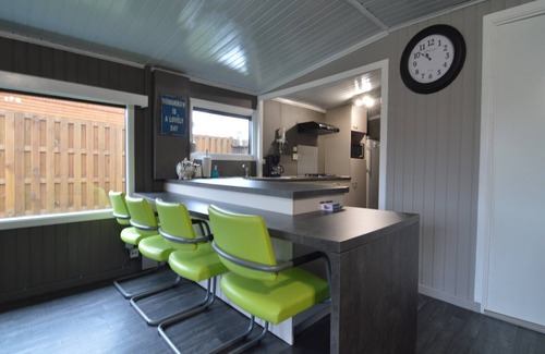 Geel House | Holiday Home in Geel by Fishing Pond